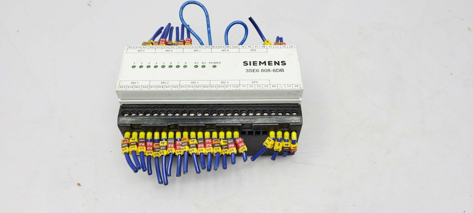 Siemens 3SE6 808-6DB Safety Relay