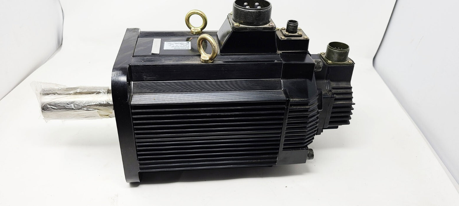 Yaskawa SGMG-55AWABF Servo Motor 5500w 1500rpm 35nm 200v-ac