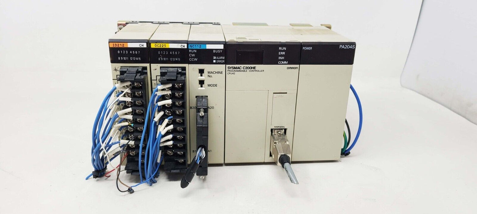 OMRON PLC Programmable Controller PA204S, C200HE, NC112, OC225, ID212