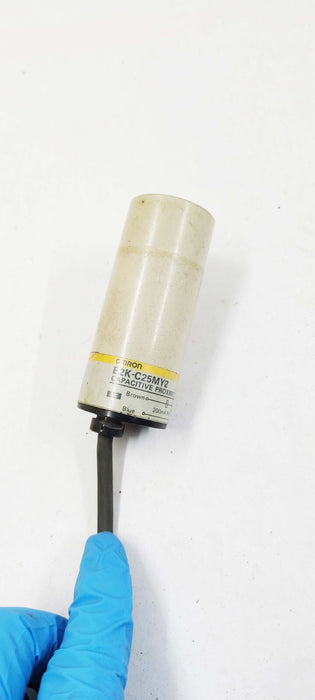 OMRON E2K-C25MY2 Proximity Sensor US