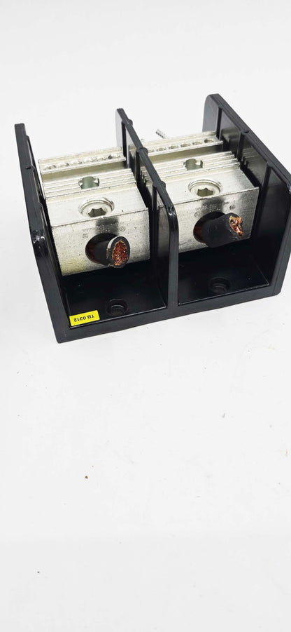 MARATHON 1452552 power distribution block, 600V 380A, panel-mount, four-position rocker switch.