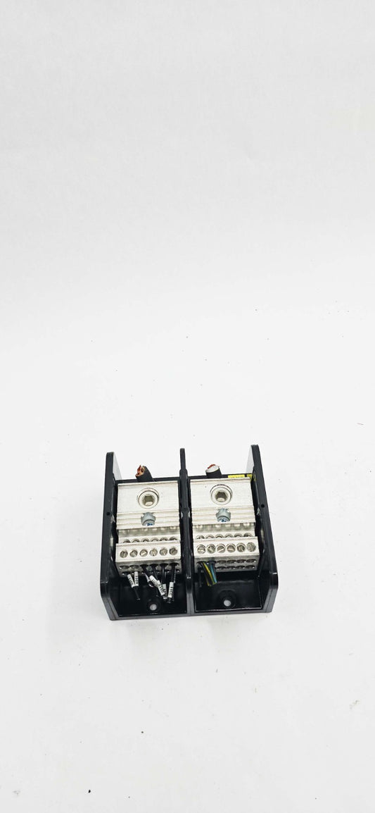Marathon 1452552 power distribution blocks, 600V 380A, panel-mount, four-position rocker switches.