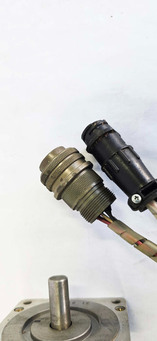 Superior Electric Slo-Syn KML091F-07CStepping Motor 200 Steps/REV 2.52 VDC 3.3 A