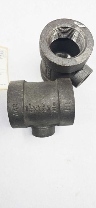 2 PACK - Anvil 0310524806 1-1/2" x 1-1/2" x 1/2" Reducing Black Iron Tee AAR