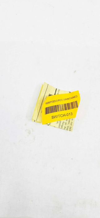 6 PACK - Eaton 10250T1323 Heavy Duty Pushbutton
