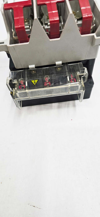 ALLEN BRADLEY 194R-NJ030P3 600 VAC 7.5 HP 3 PH FUSED DISCONNECT SWITCH