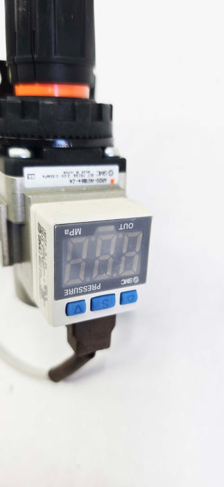 SMC AR20-N01BE4-ZA-D REGULATOR, MODULAR w/ ISE35-R-65