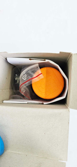 IFM IB0016 IBE2020-FBOA Proximity Sensor 20...250 AC/DC New