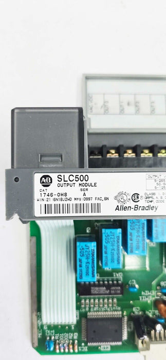 Allen Bradley 1746-OW8 Ser. A Output Module SLC 500