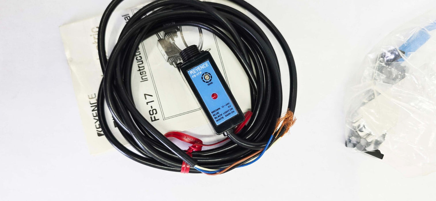 KEYENCE FS-17P PHOTOELECTRIC AMPLIFIER FIBER 12-24 VDC