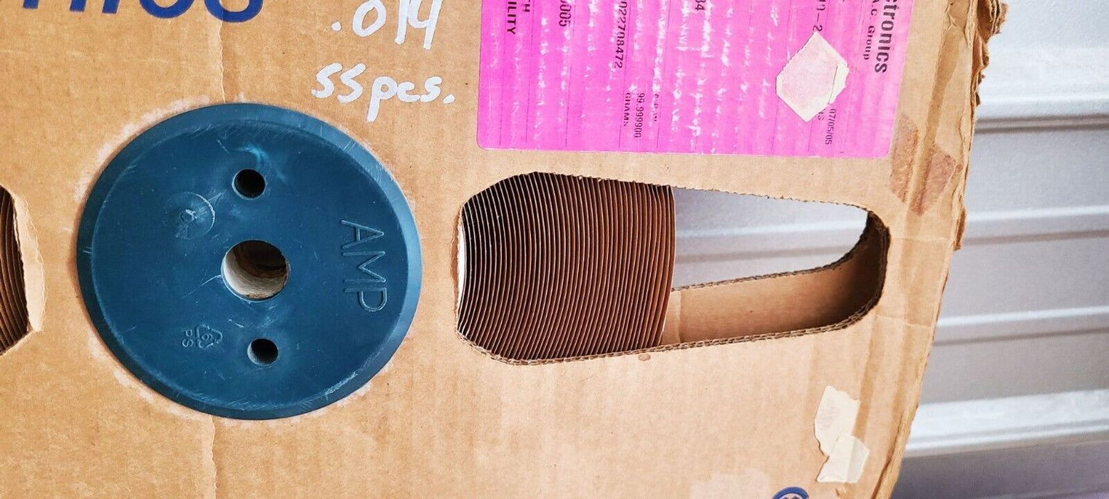 (Roll 7500) - TE Connectivity 748610-2 D-Sub Contact Female Socket Gold 22-28 AW