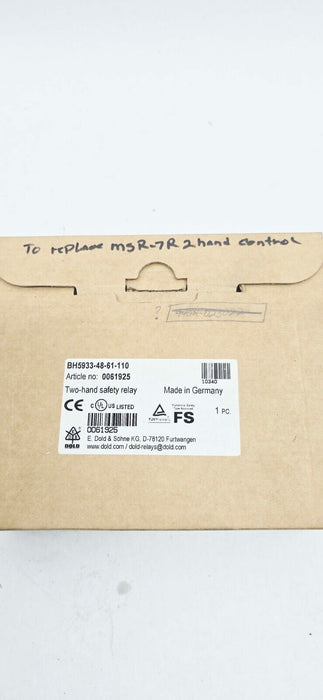 DOLD & SOHNNE TWO HAND SAFETY RELAY BH5933-48-61-110