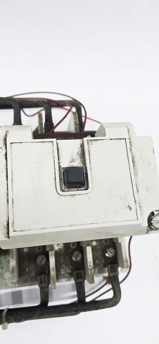 *Cracked Plastic* CN55NN3A - Eaton - Magnetic Contactor - 135 AMP 600V