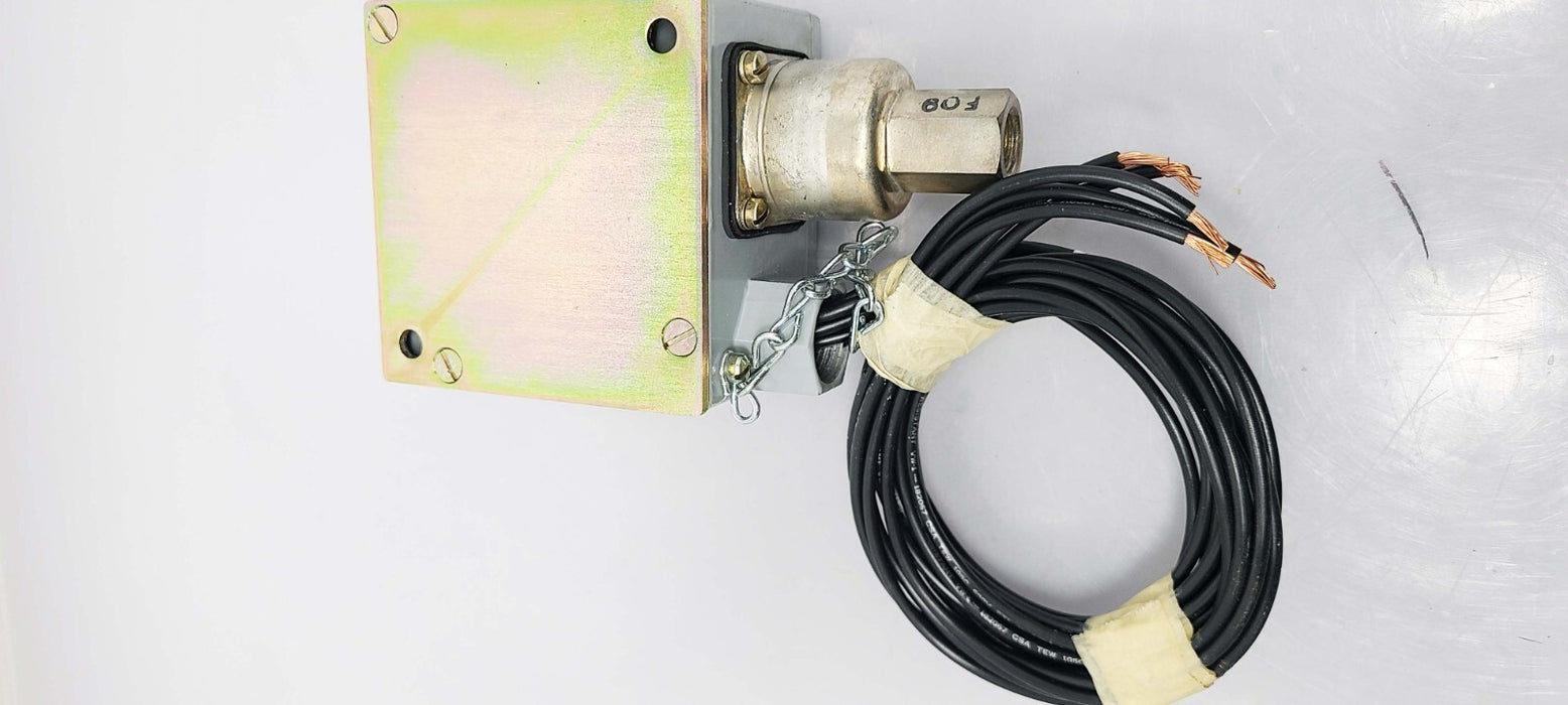 NEW GENERAL ELECTRIC CR127B PRESSURE SWITCH CR127B 1016AA3